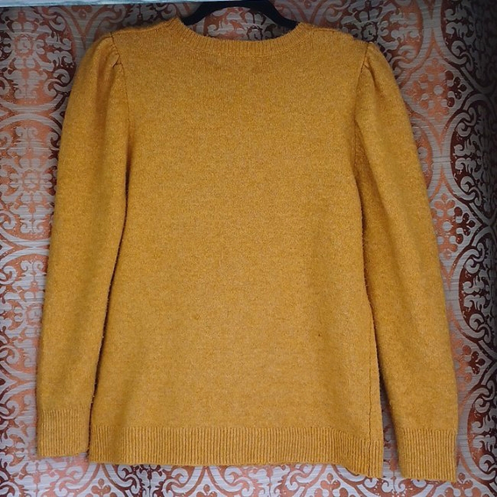 Yellow sweater - Picture 3 of 7